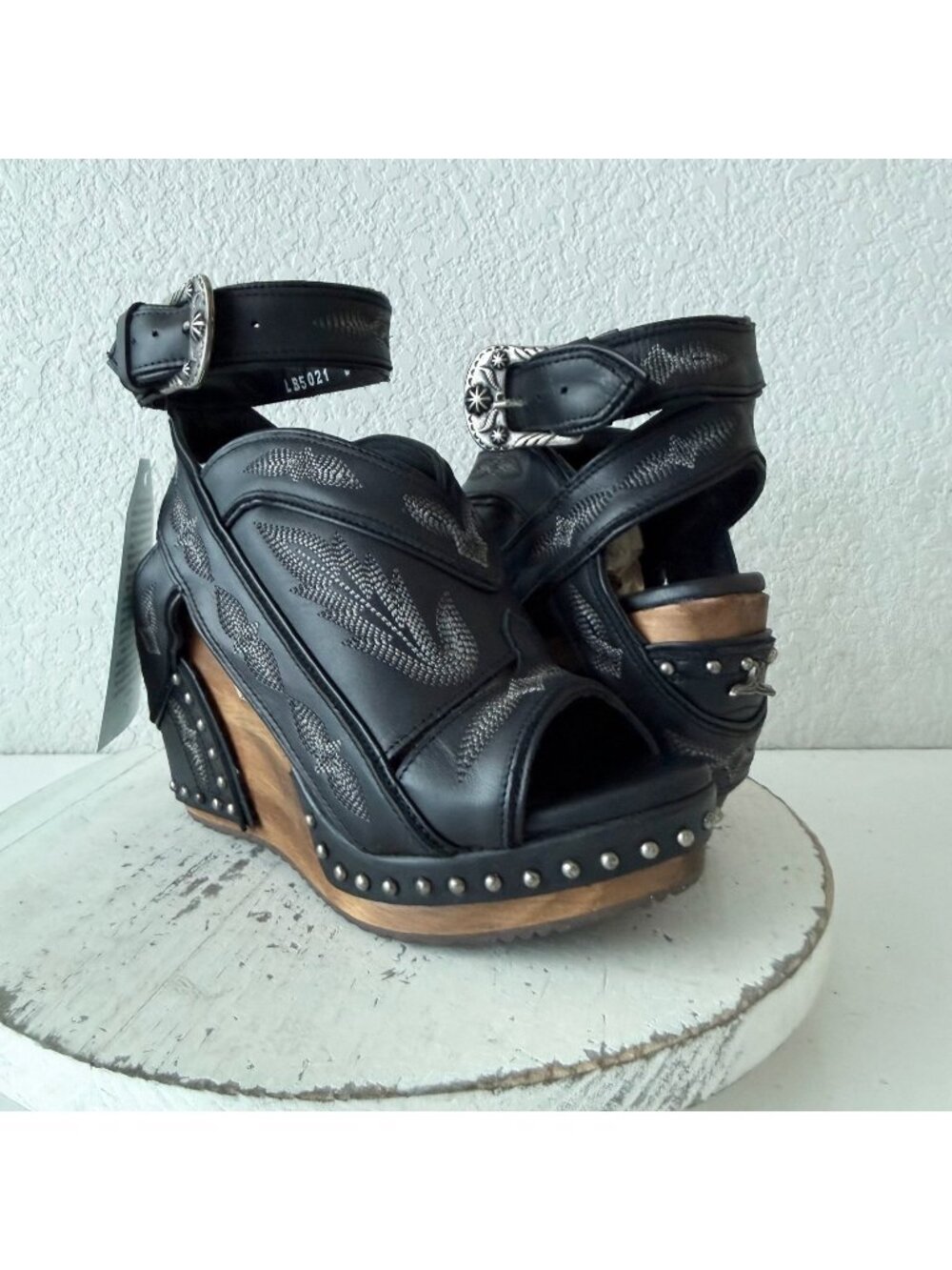 Lane Boots Lexington Jet Black Western Wedges Womens 7 Cowgirl Sandals Wood Heel